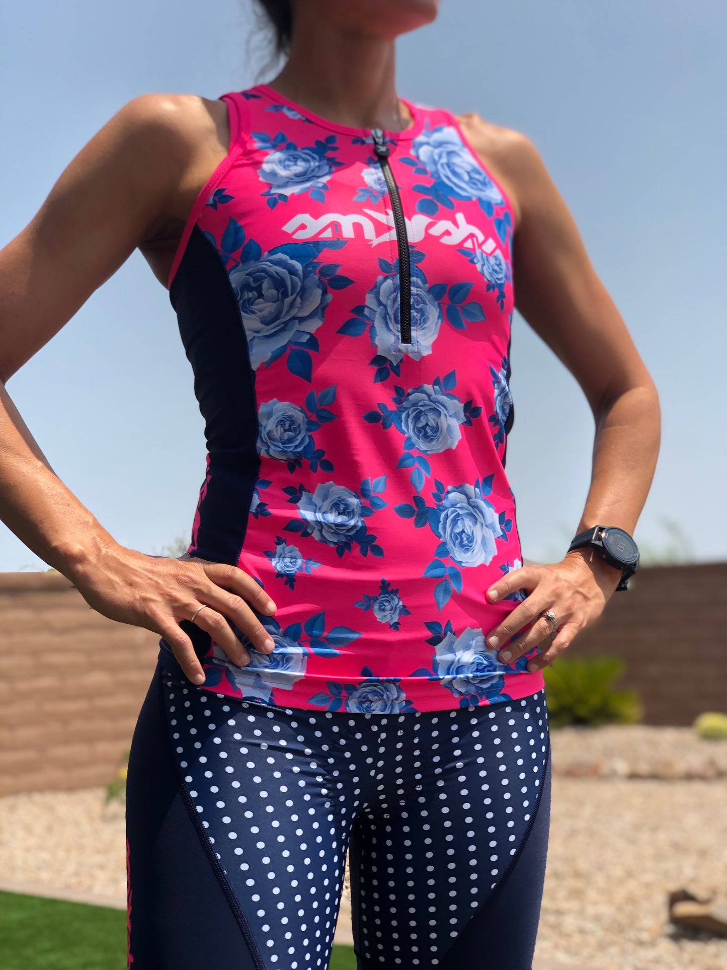 Warehouse Smell the Roses Women’s Tri Top With Zipper