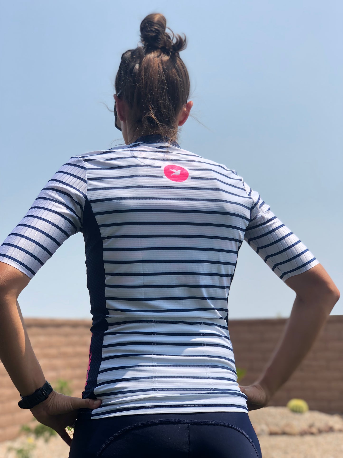 Weekend Women's Short Sleeve Aero Top in WHITE