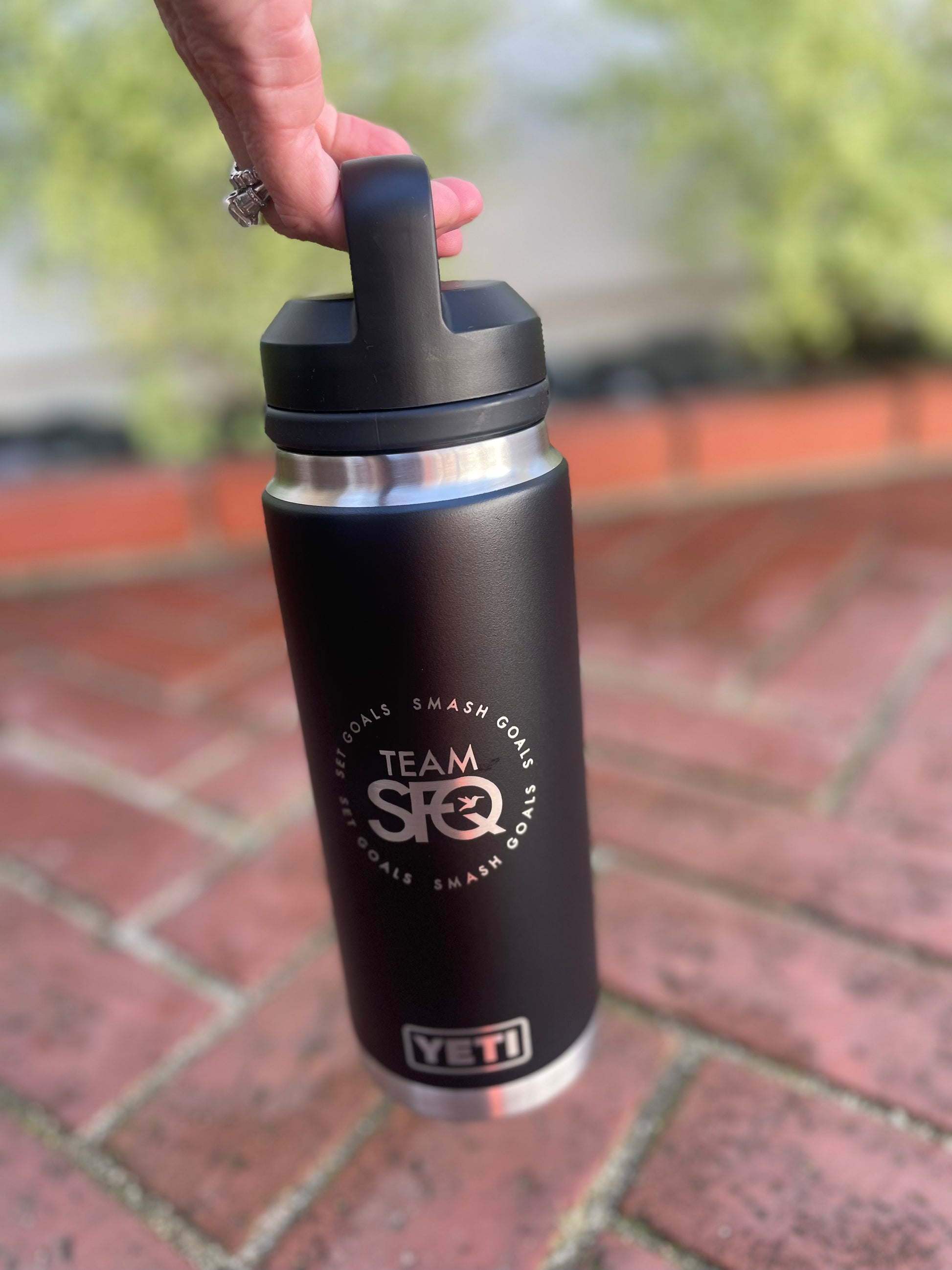 Team SFQ Black Yeti 26oz Rambler with Chug Cap – smashfestqueen