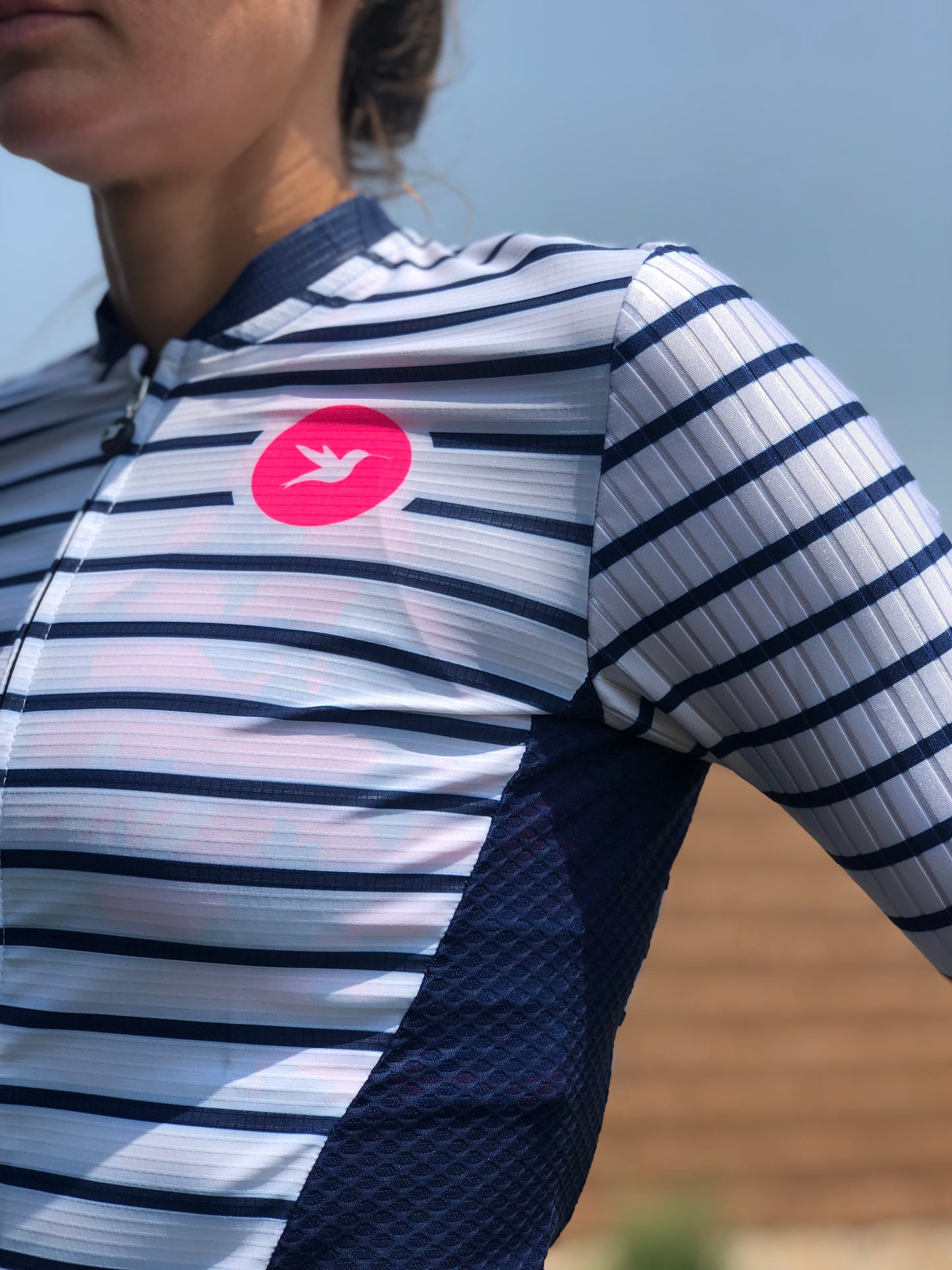 Weekend Women's Short Sleeve Aero Top in WHITE